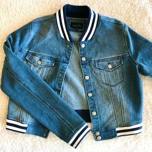 Cropped Denim Jacket